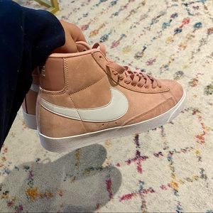 Nike Blazer Sneakers